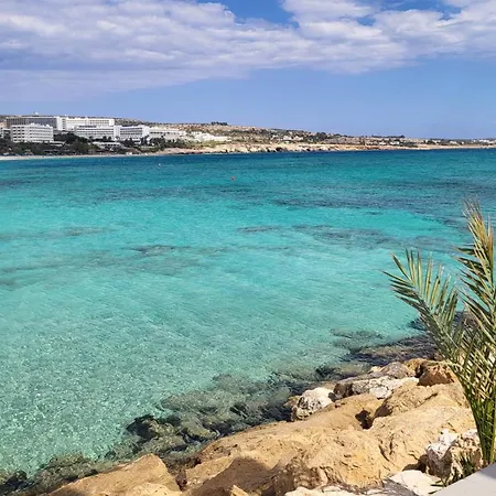 Nyaraló Hana House Ajía Nápa