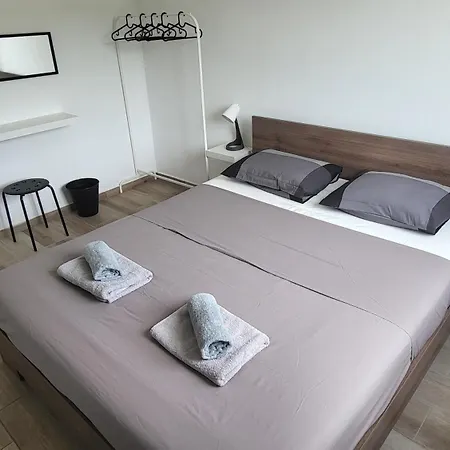 Hana House *
